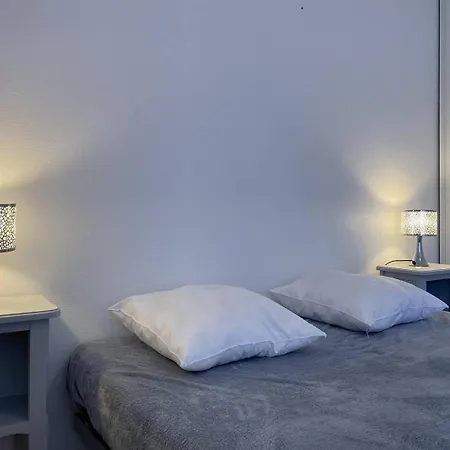 109 - T3 Lumineux A Quelques Metres De La De Sables-d'or-les-pins. Apartament